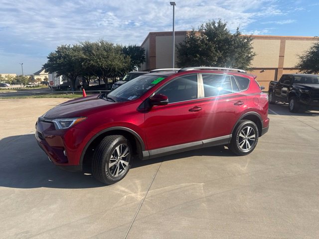 Used 2018 Toyota RAV4 XLE FWD image 7
