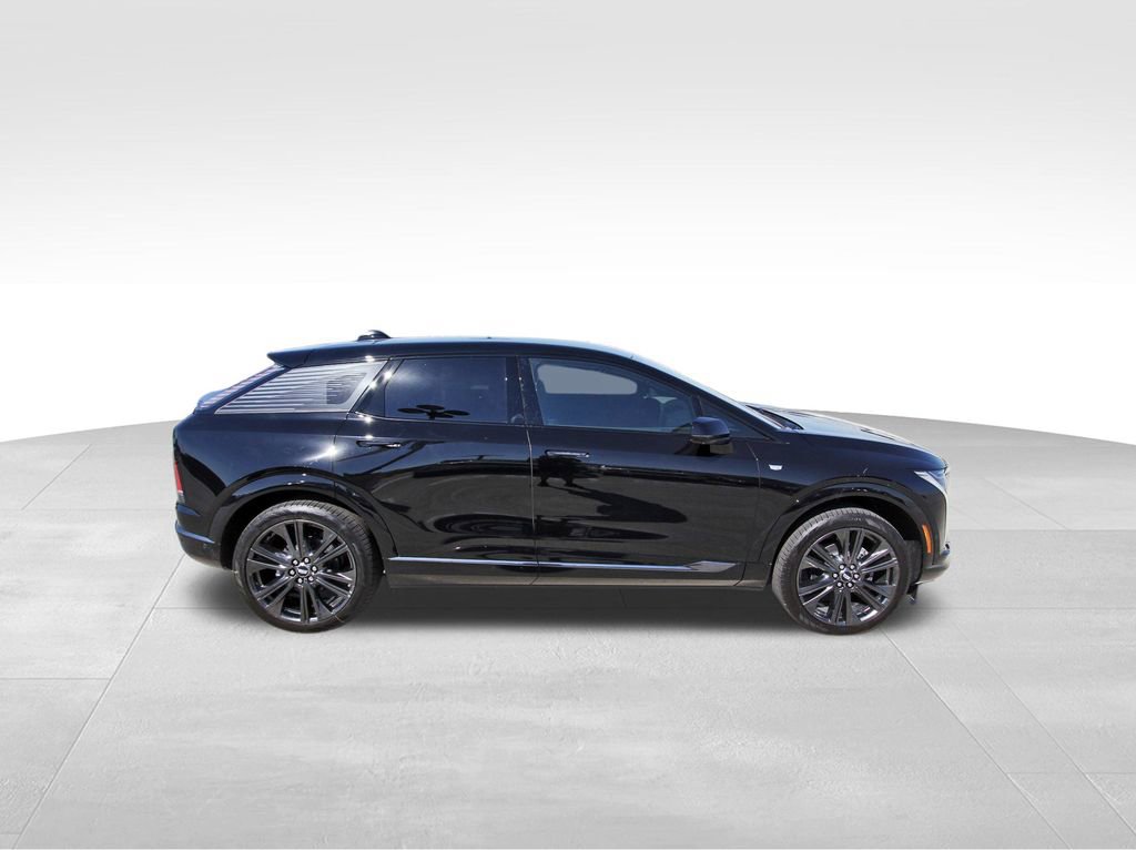 New 2026 Cadillac Optiq Sport 2 image 5