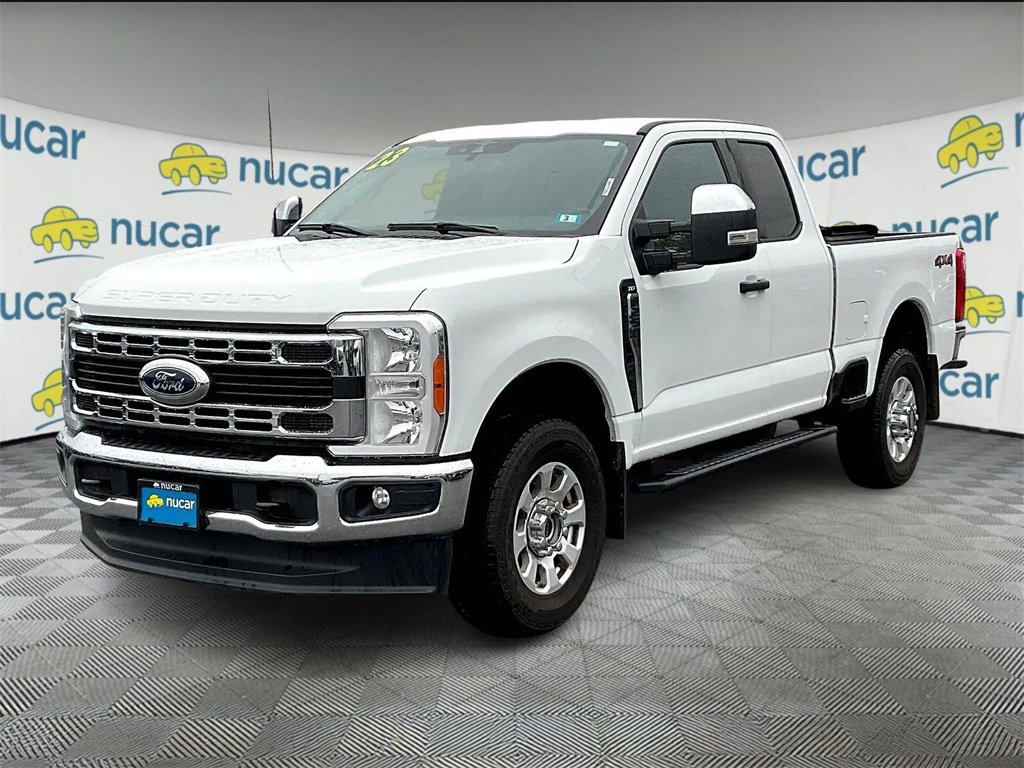 Used 2023 Ford F250 XLT image 3