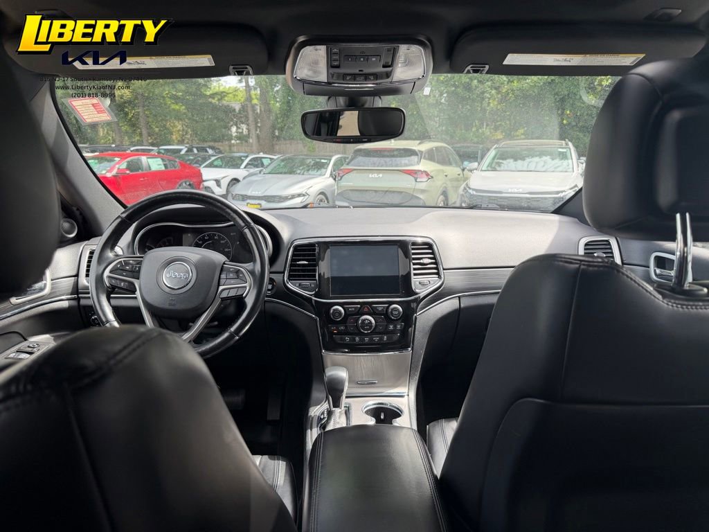 Used 2021 Jeep Grand Cherokee Limited AWD/4WD image 12