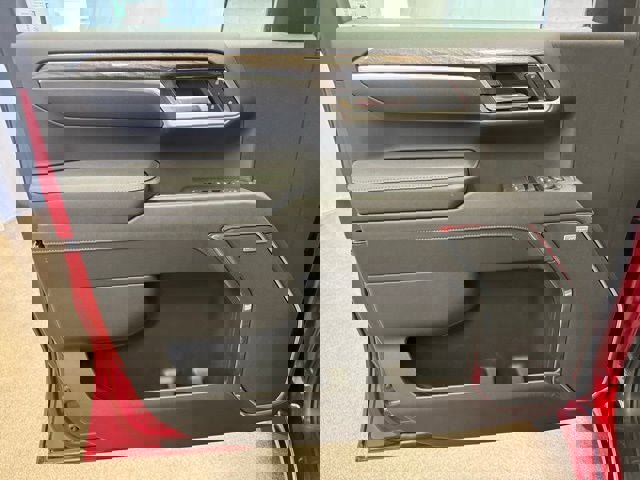 New 2026 Chevrolet Silverado 1500 LTZ w/ LTZ Convenience Package II image 7