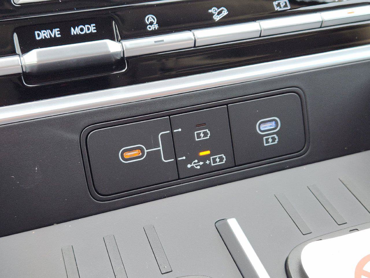 New 2027 Hyundai Santa Fe SE FWD image 19
