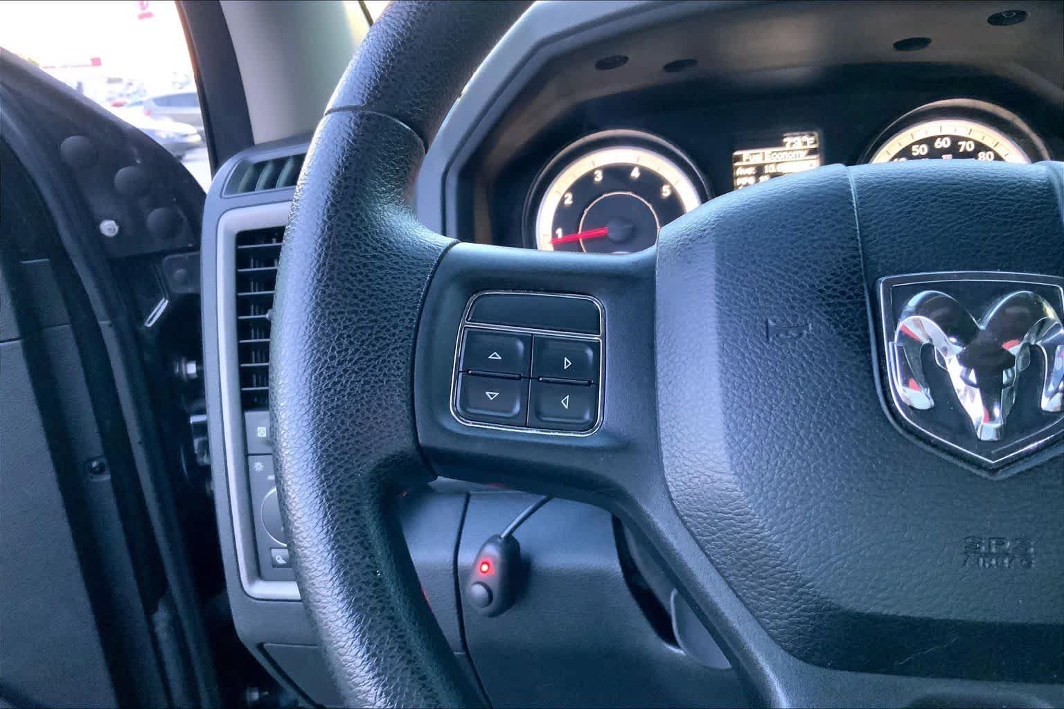 Used 2015 RAM 1500 Express AWD/4WD image 21