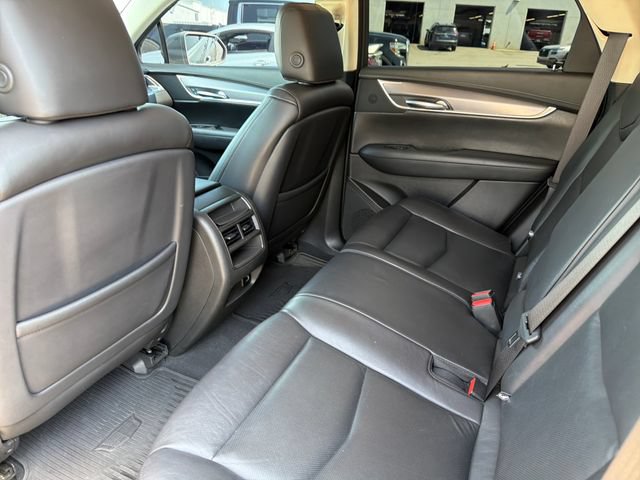 Used 2018 Cadillac XT5 Luxury w/ Driver Awareness Package AWD/4WD image 22