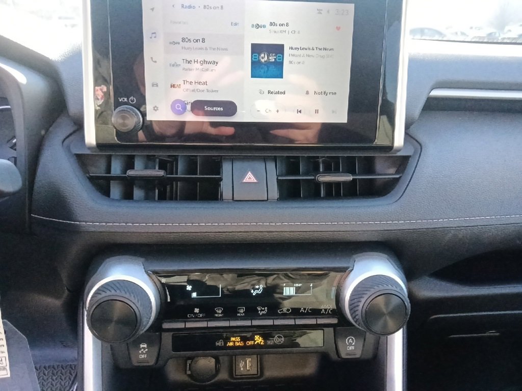 Used 2024 Toyota RAV4 LE image 21