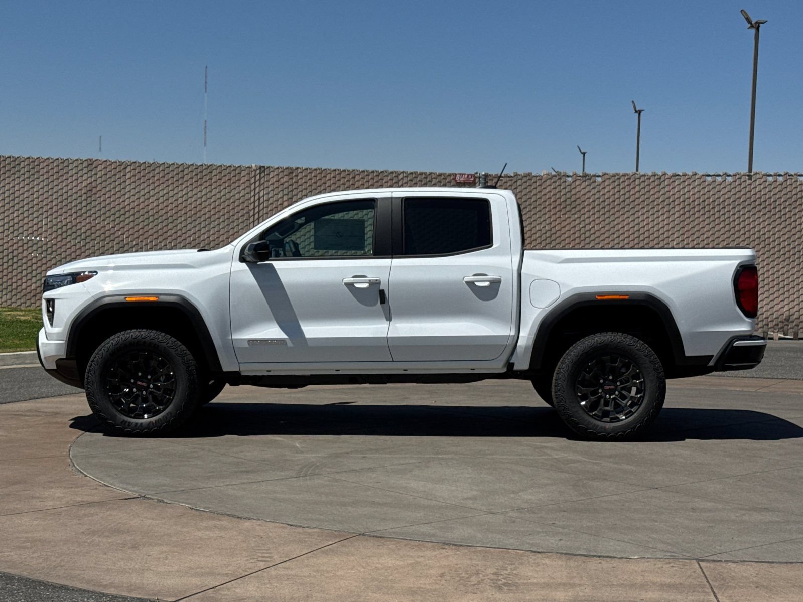 New 2026 GMC Canyon Elevation w/ Technology Package RWD image 7