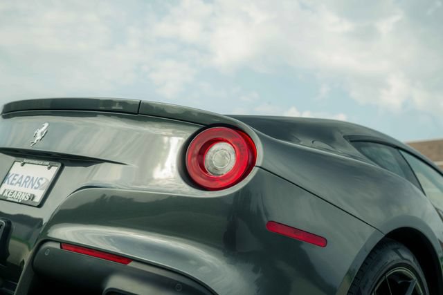 Used 2015 Ferrari F12 Berlinetta RWD image 40