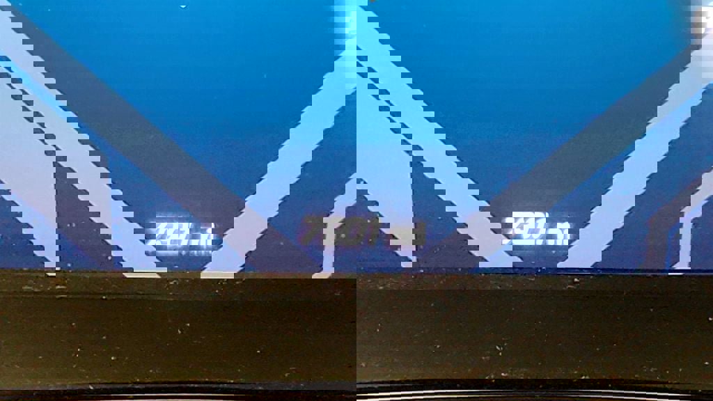 Used 2025 Chevrolet Corvette Stingray Preferred Cpe w/ Body-Color Dual Roof Package RWD image 17