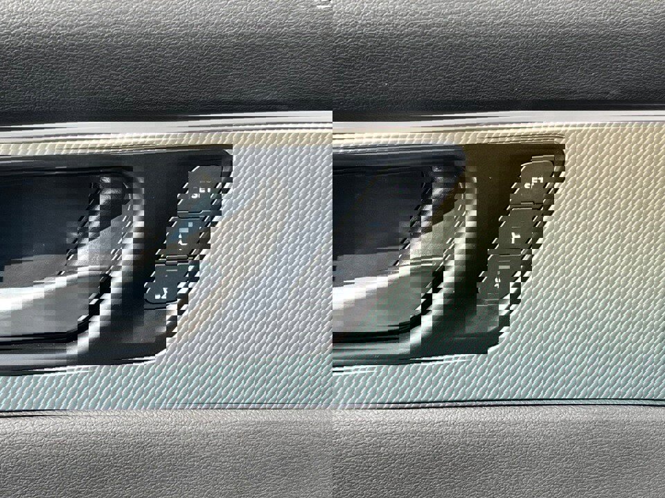 New 2025 Nissan Murano SL image 15