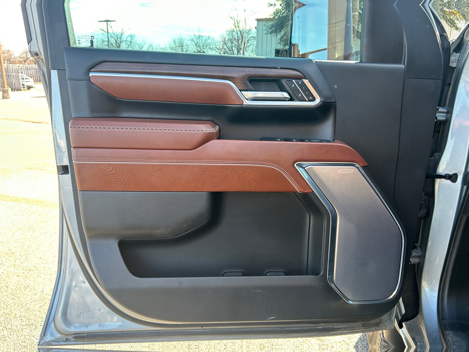 Used 2024 GMC Sierra 3500 Denali Ultimate image 29