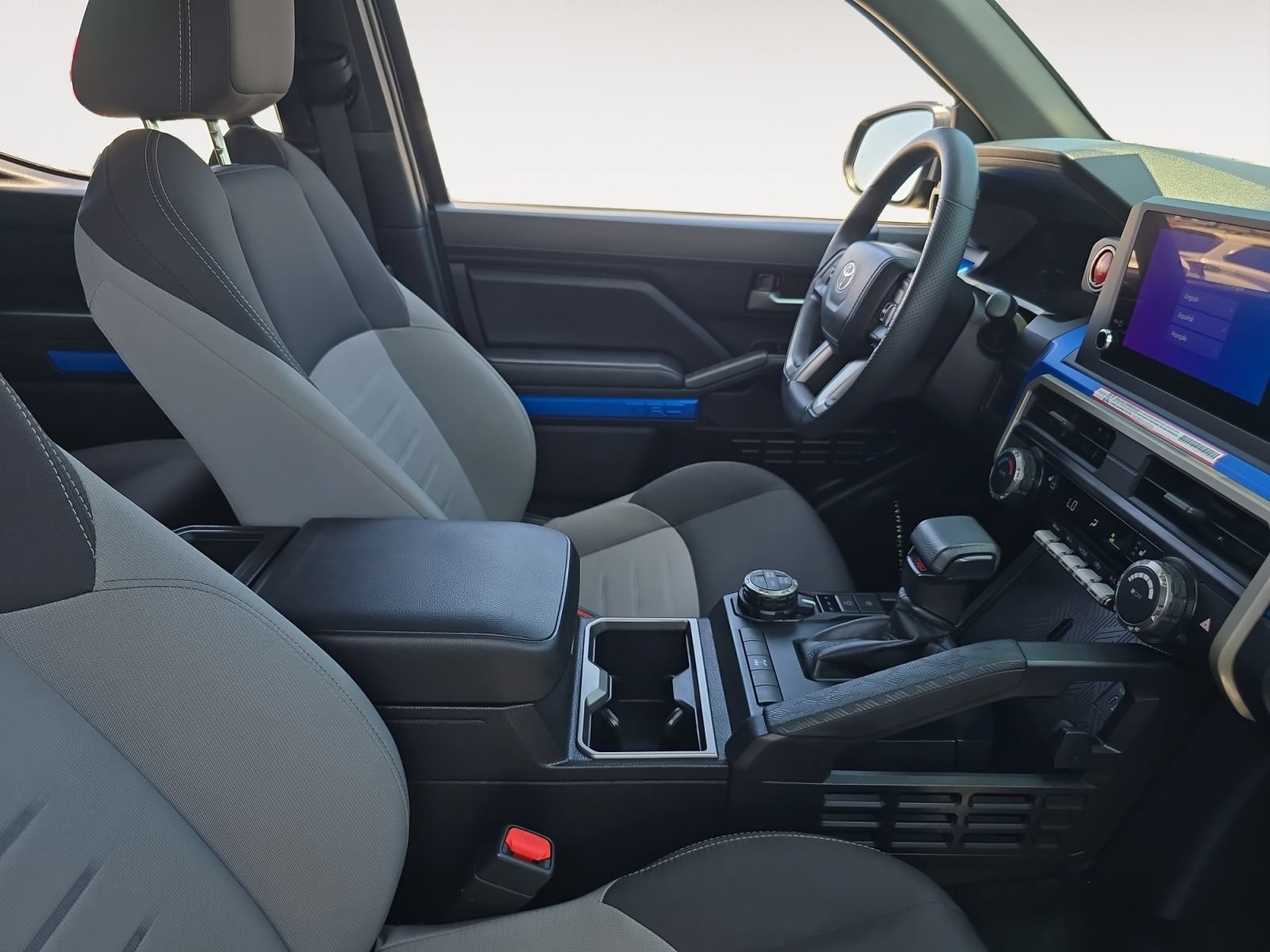 Certified 2025 Toyota Tacoma TRD Off-Road AWD/4WD image 15