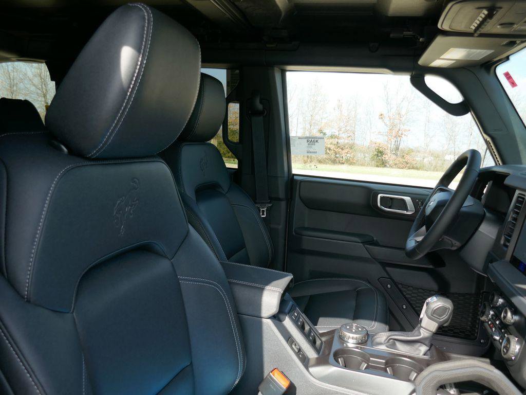 New 2026 Ford Bronco Badlands w/ Sasquatch Package image 10