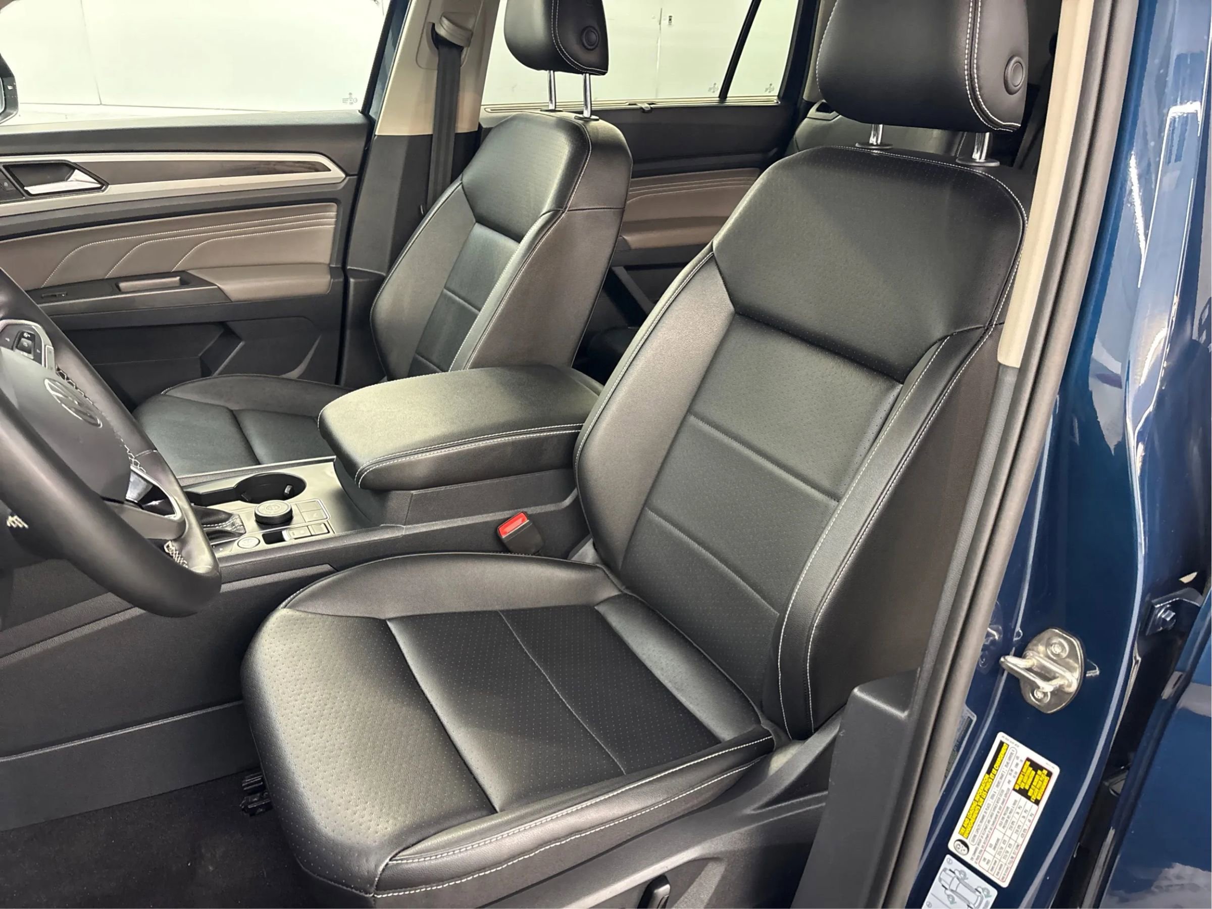 Used 2021 Volkswagen Atlas SE w/ Panoramic Sunroof Package image 13