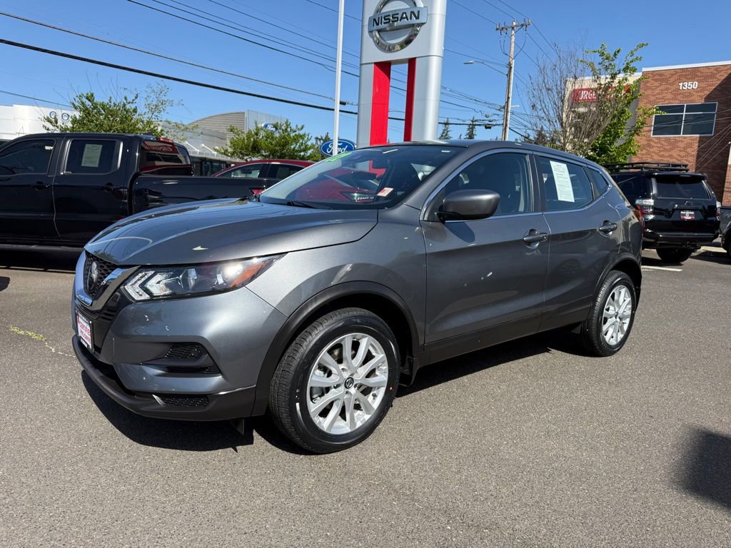 Certified 2022 Nissan Rogue Sport S AWD/4WD image 2