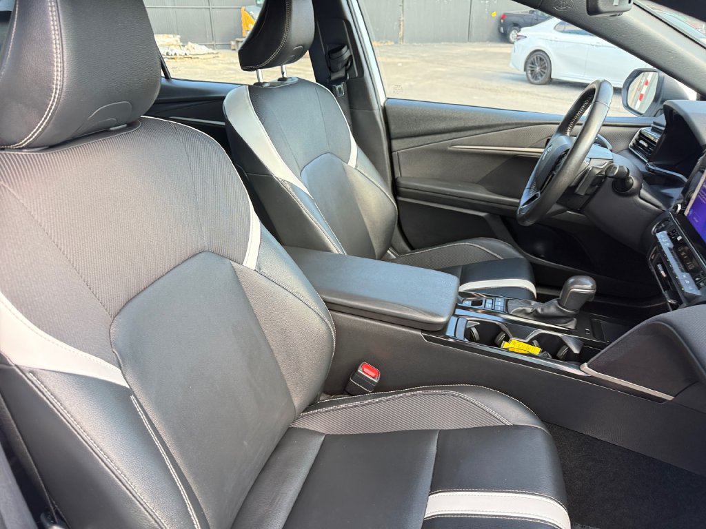 Certified 2025 Toyota Camry SE w/ Convenience Package AWD/4WD image 18