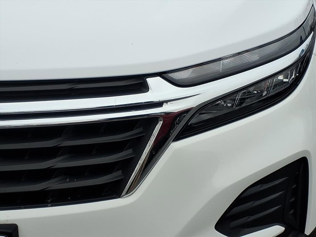 Used 2023 Chevrolet Equinox LS image 8