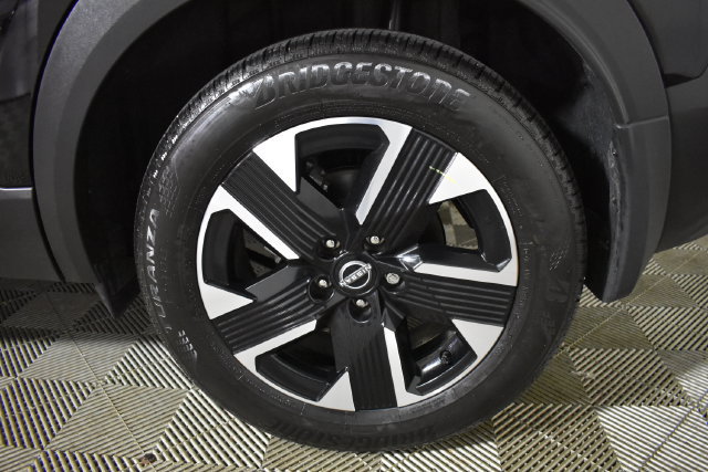 Certified 2026 Nissan Kicks SV w/ SV Premium Package AWD/4WD image 40