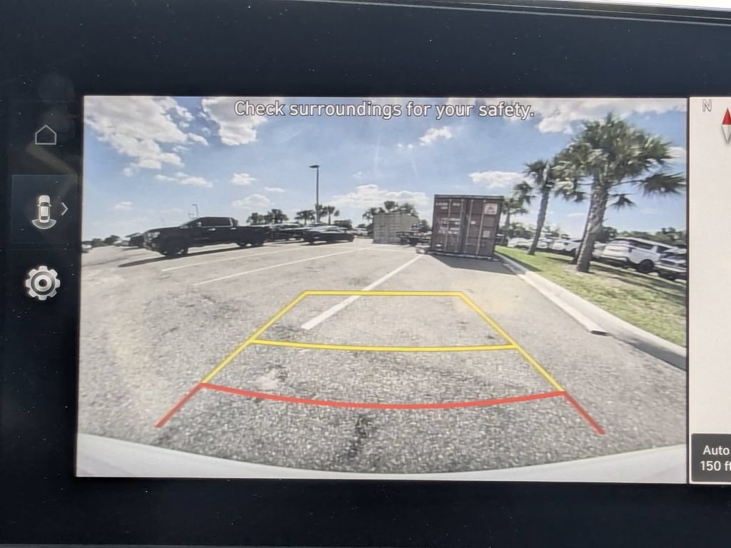 Used 2025 Hyundai Elantra SEL FWD image 23