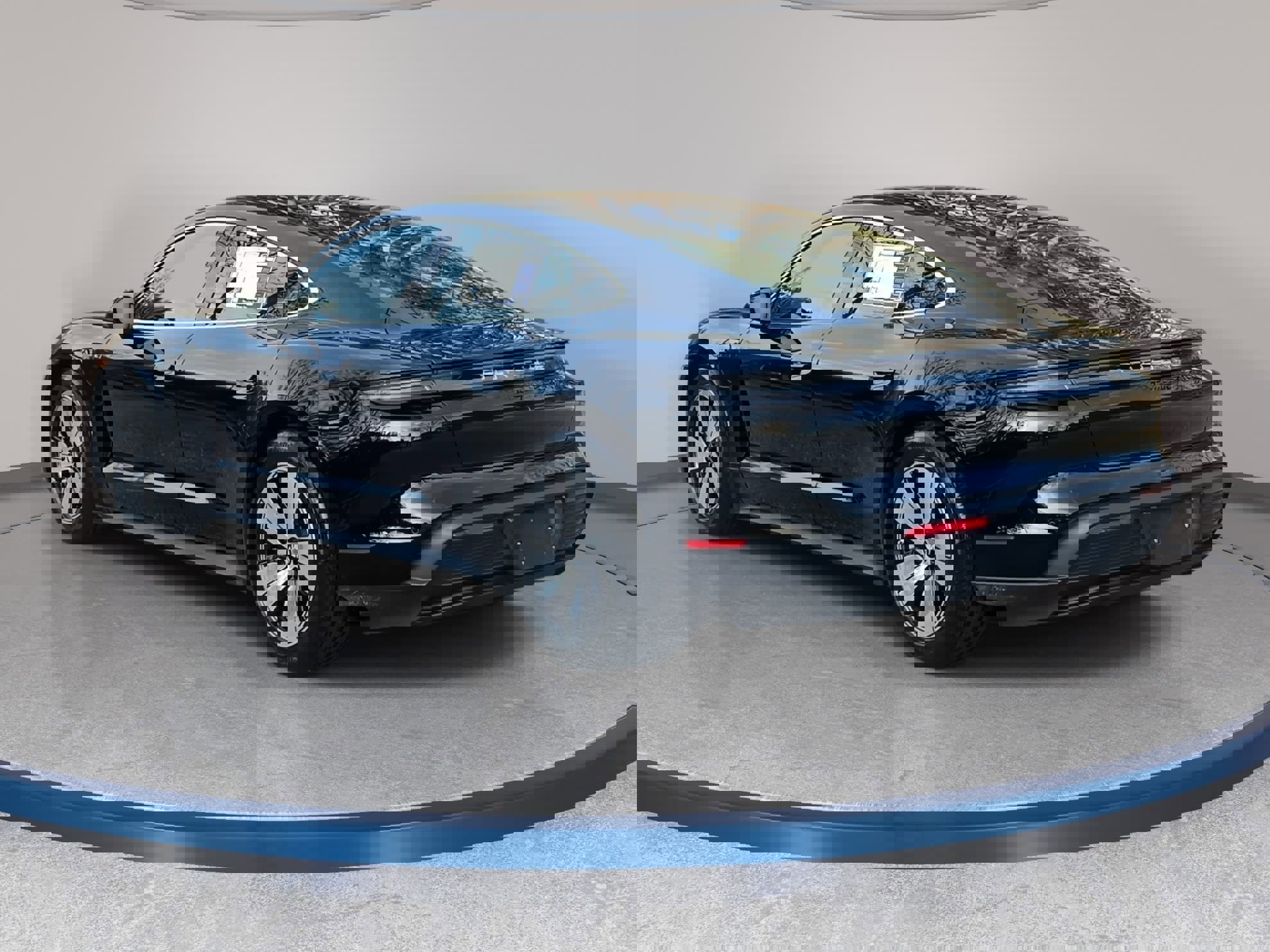 Used 2021 Porsche Taycan image 6