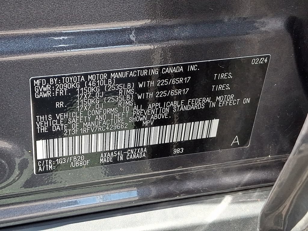 Used 2024 Toyota RAV4 LE AWD/4WD image 28