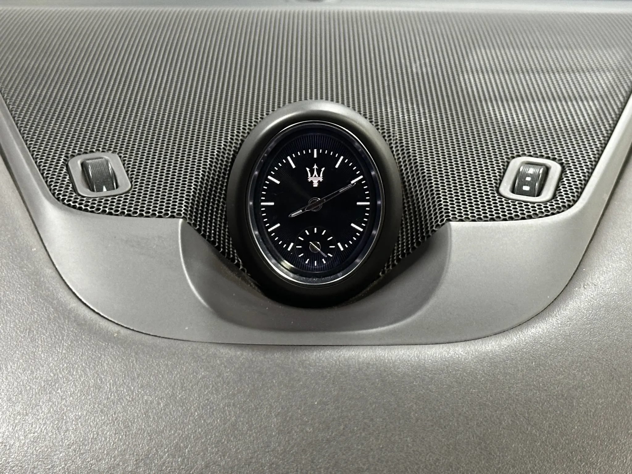 Used 2019 Maserati Levante GranLusso AWD/4WD image 37