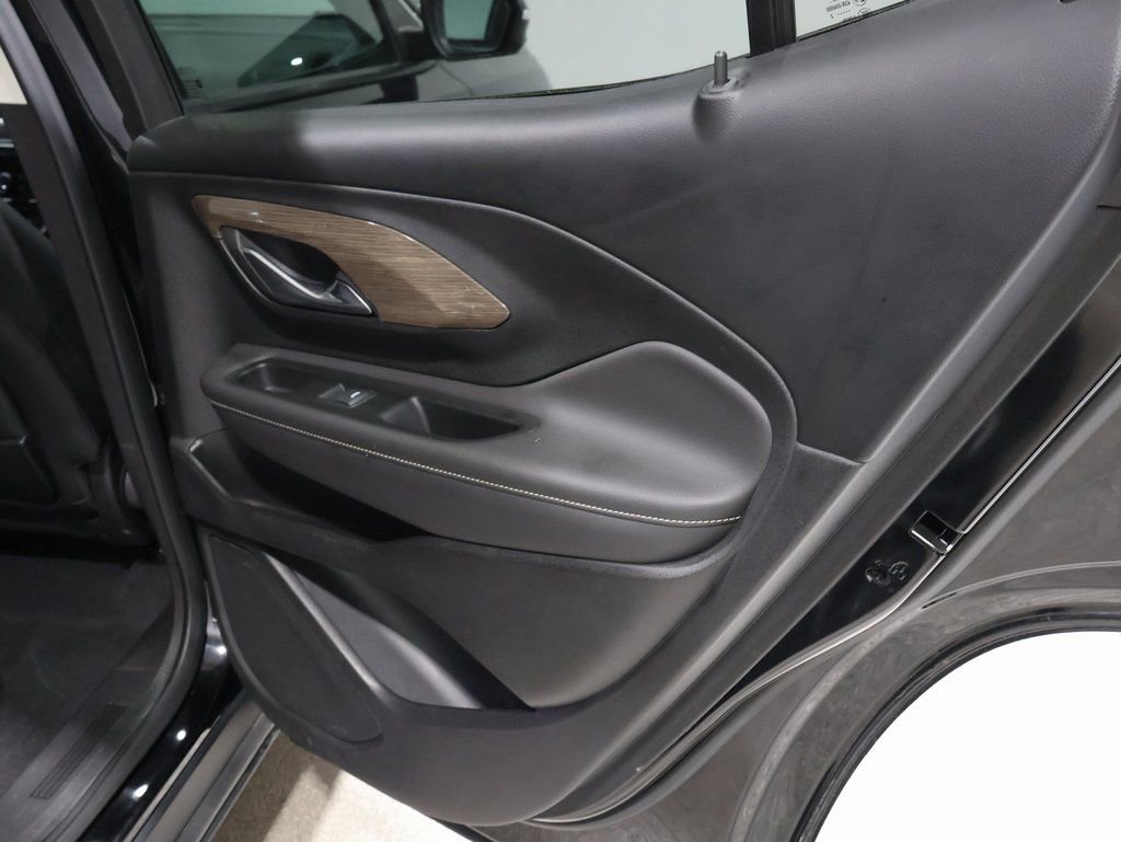 Used 2022 GMC Terrain Denali w/ Black Diamond Edition image 22