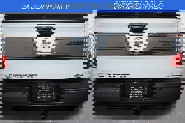 Used 2018 Nissan Titan Platinum Reserve w/ Platinum Utility Package image 14
