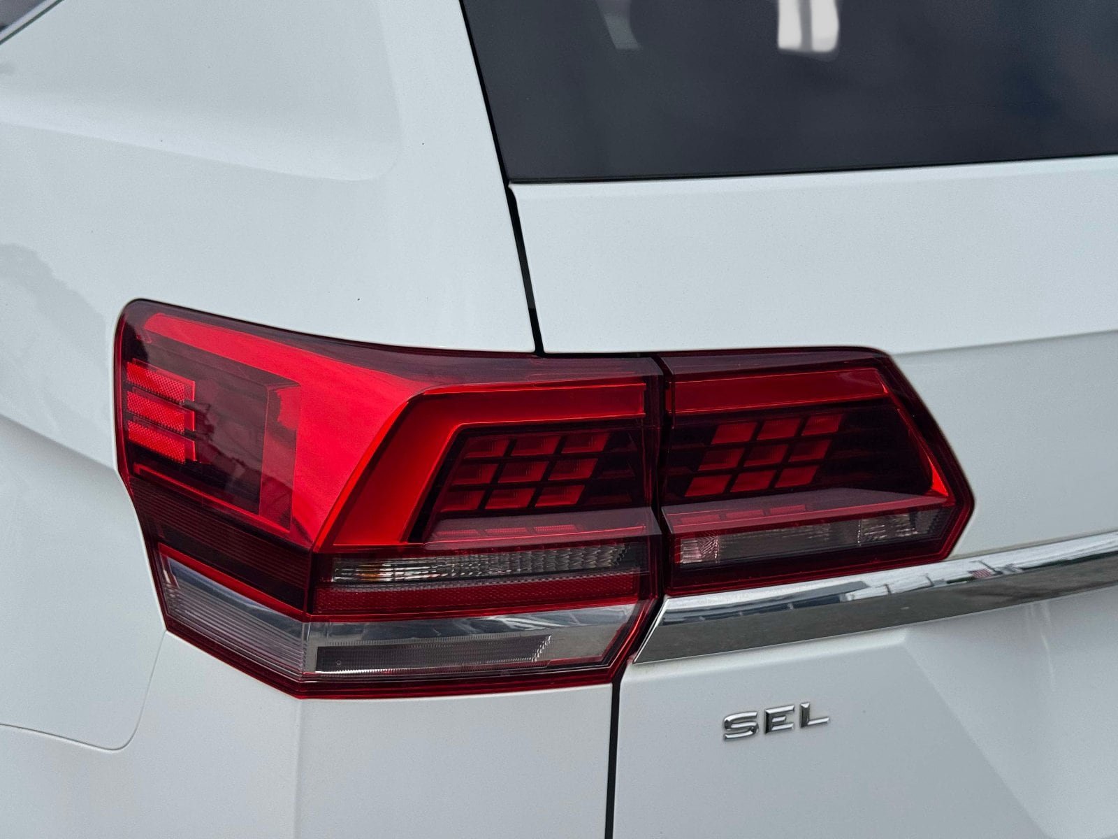 Used 2019 Volkswagen Atlas SEL AWD/4WD image 11