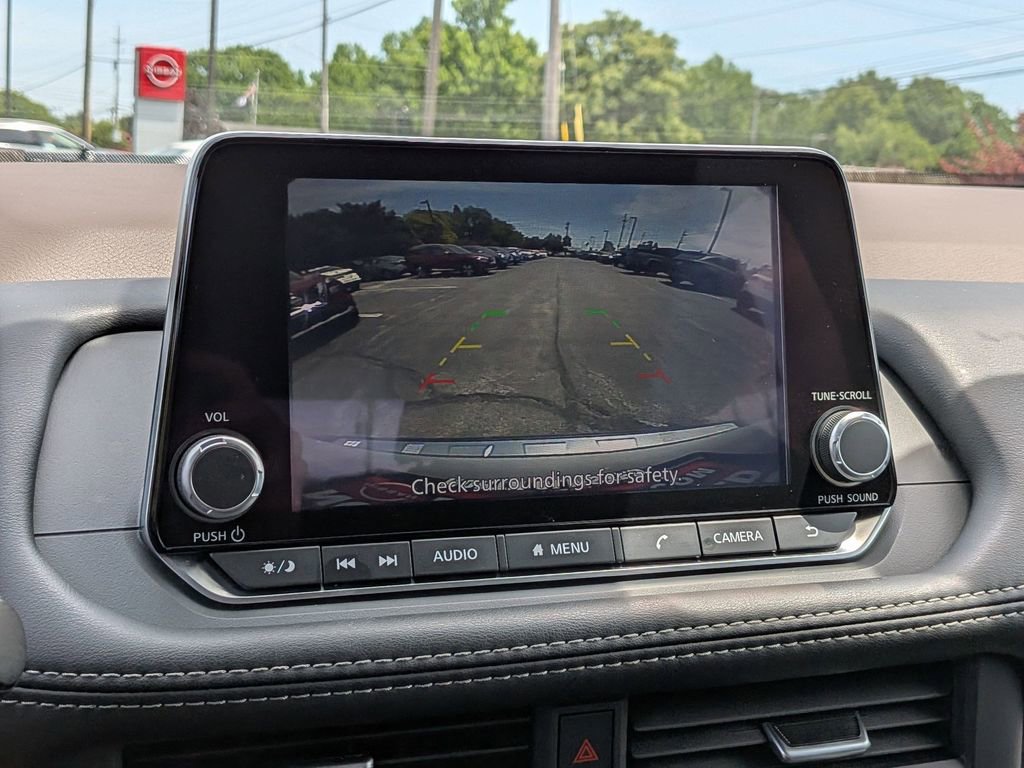 Certified 2023 Nissan Rogue SV w/ SV Premium B Package AWD/4WD image 18