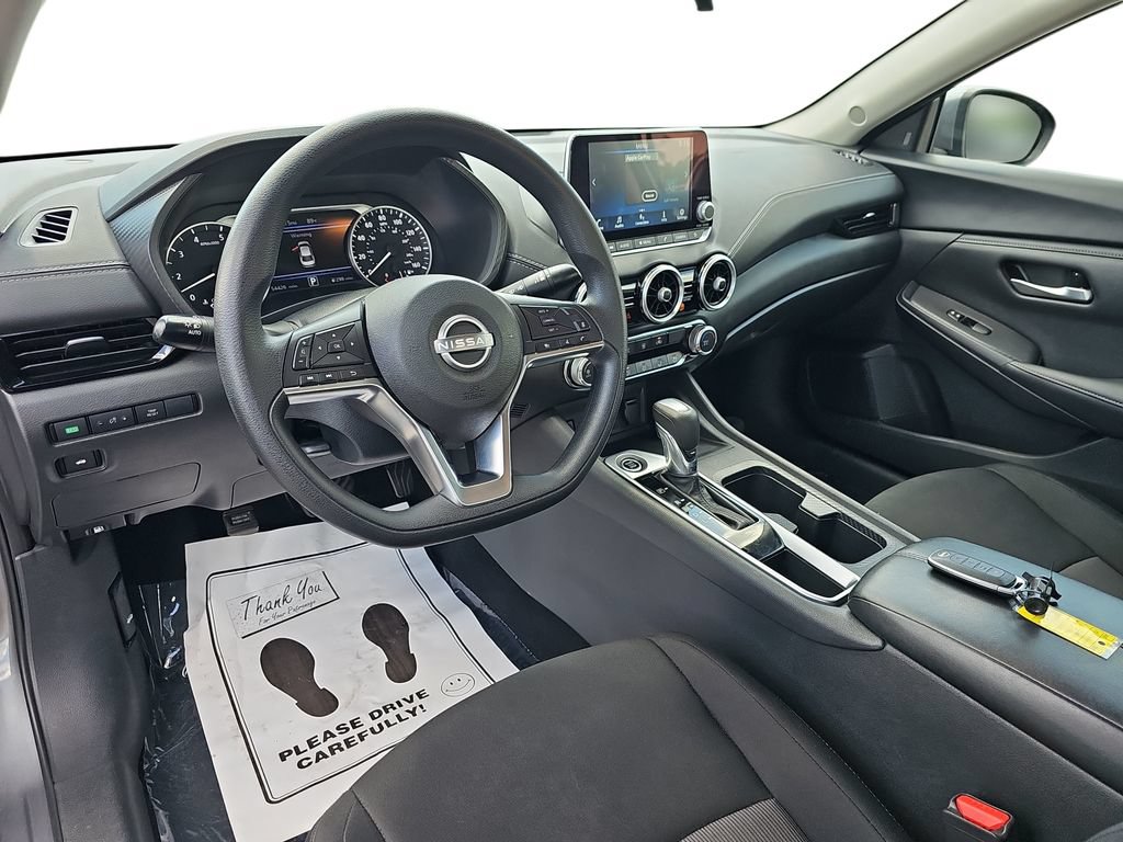Used 2024 Nissan Sentra SV FWD image 16