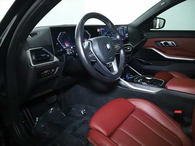 Used 2023 BMW 330i xDrive Sedan w/ Premium Package AWD/4WD image 18