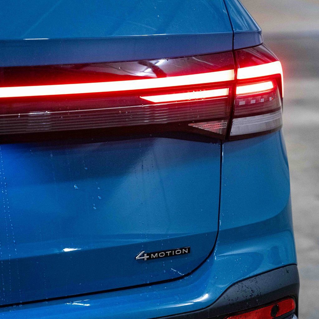 New 2026 Volkswagen Taos SEL image 6