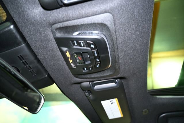 Used 2024 Toyota Corolla Cross AWD Hybrid w/ Moonroof Package image 35