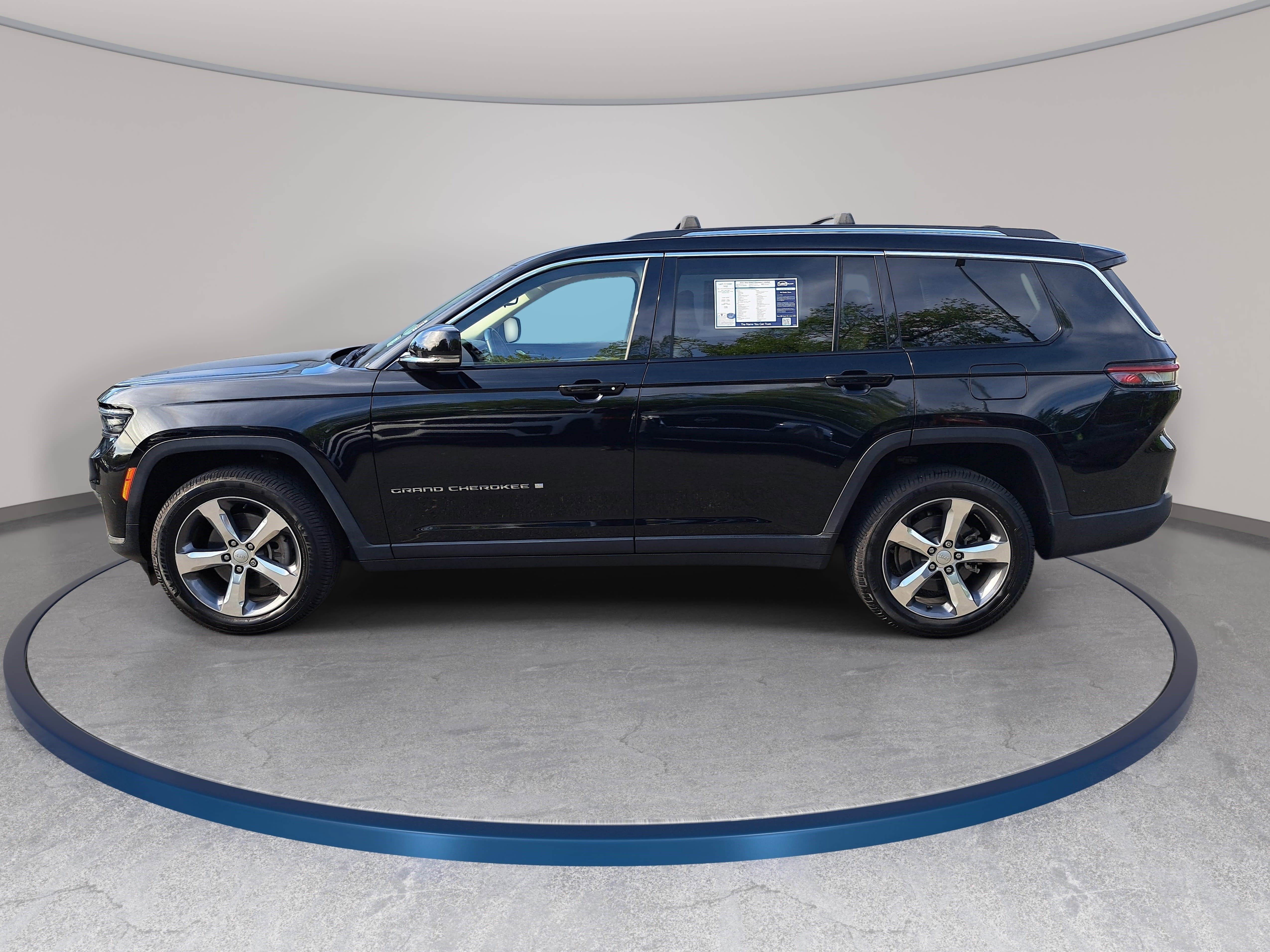 Used 2021 Jeep Grand Cherokee L Limited image 8