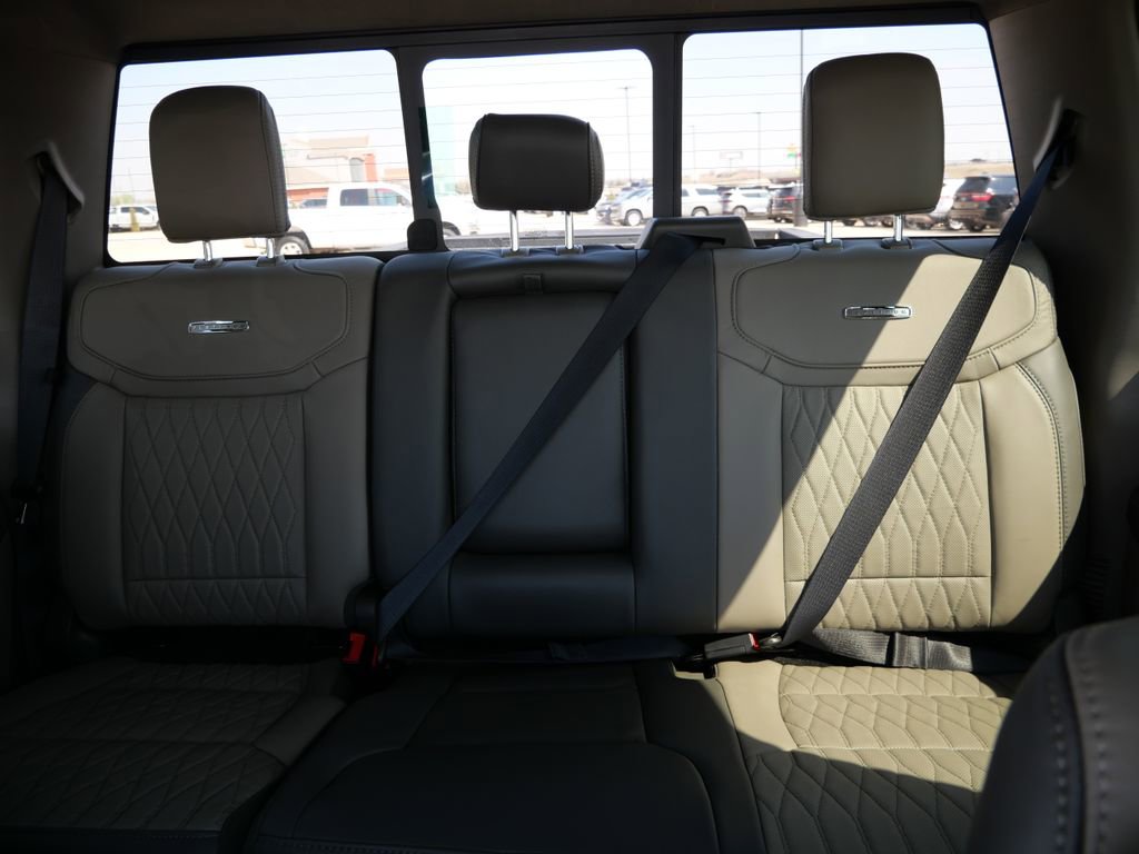 Certified 2026 Ford F350 Platinum w/ Platinum Plus Package AWD/4WD image 19