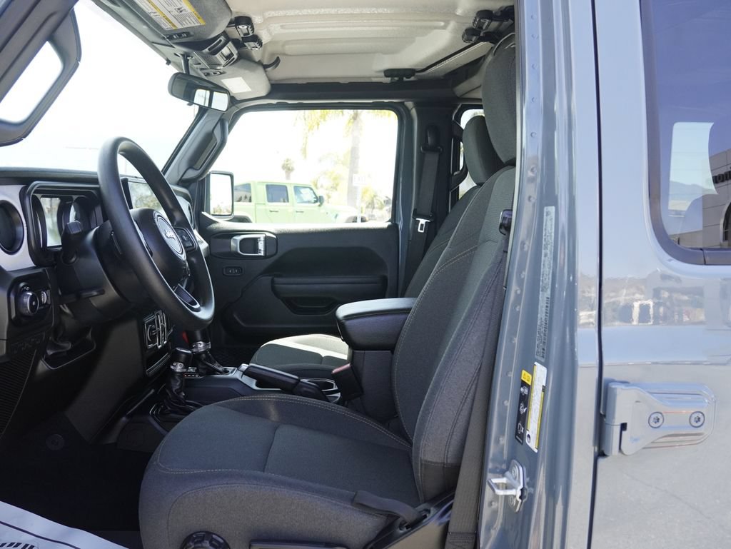 Used 2026 Jeep Wrangler Unlimited Sport AWD/4WD image 23