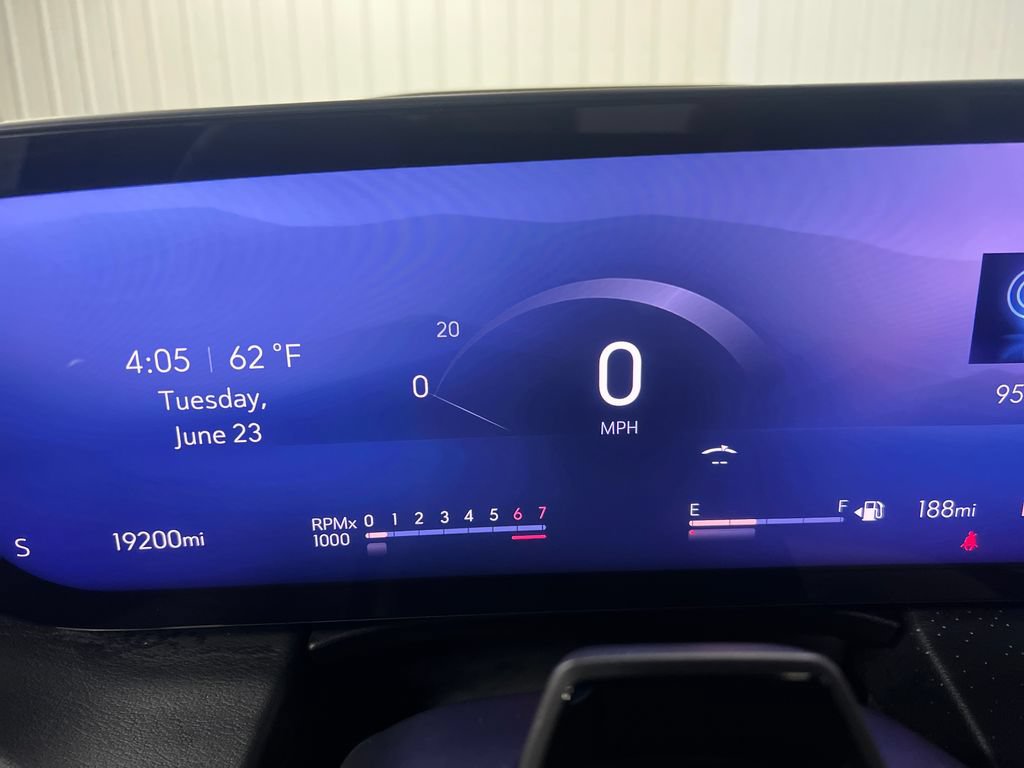 Certified 2025 Buick Enclave Avenir w/ Super Cruise Package AWD/4WD image 21