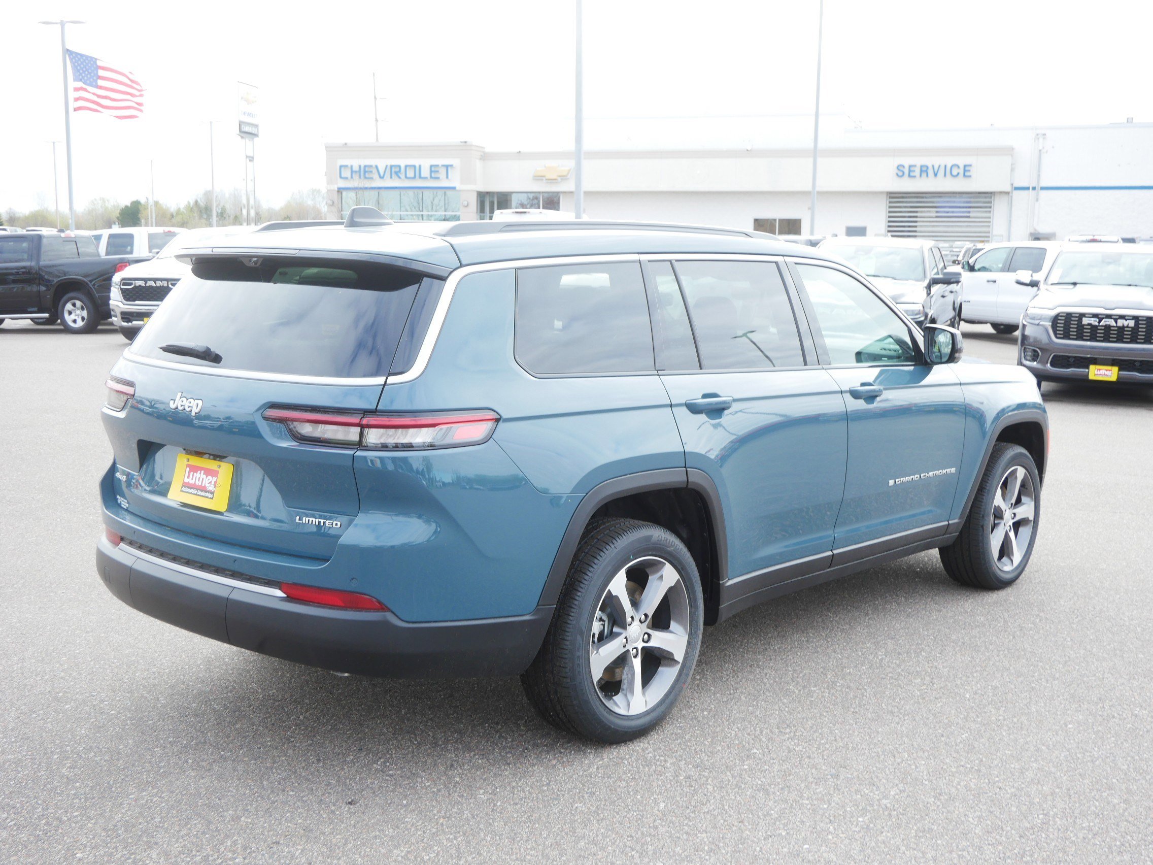 New 2026 Jeep Grand Cherokee L Limited w/ Luxury Tech Group II AWD/4WD video 2