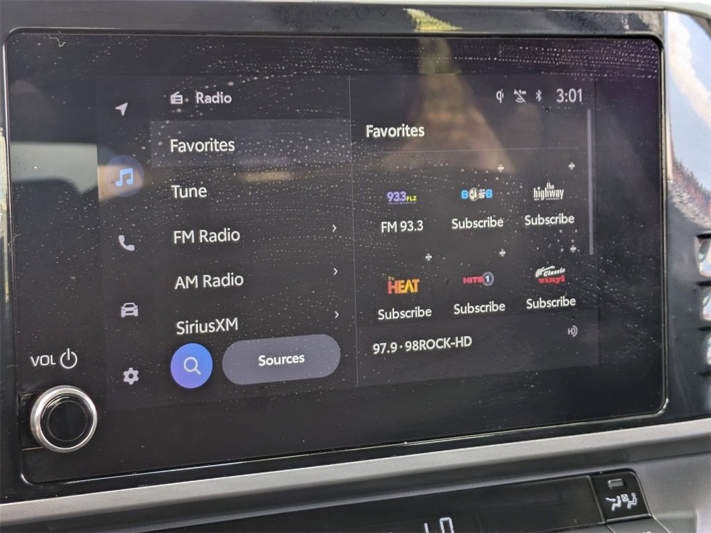 Used 2025 Toyota Camry LE image 19