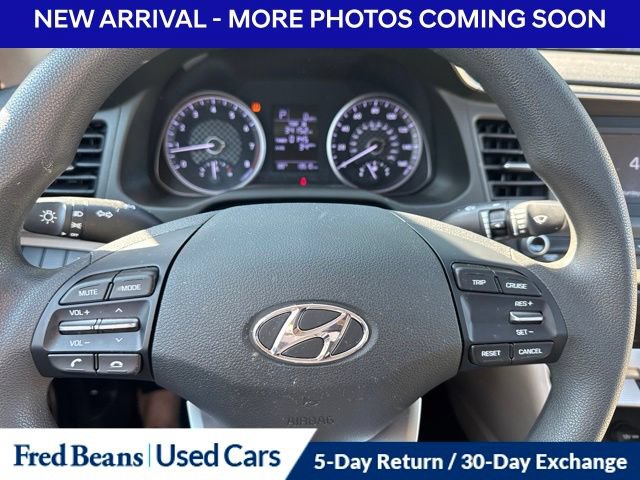 Used 2019 Hyundai Elantra SE FWD image 7