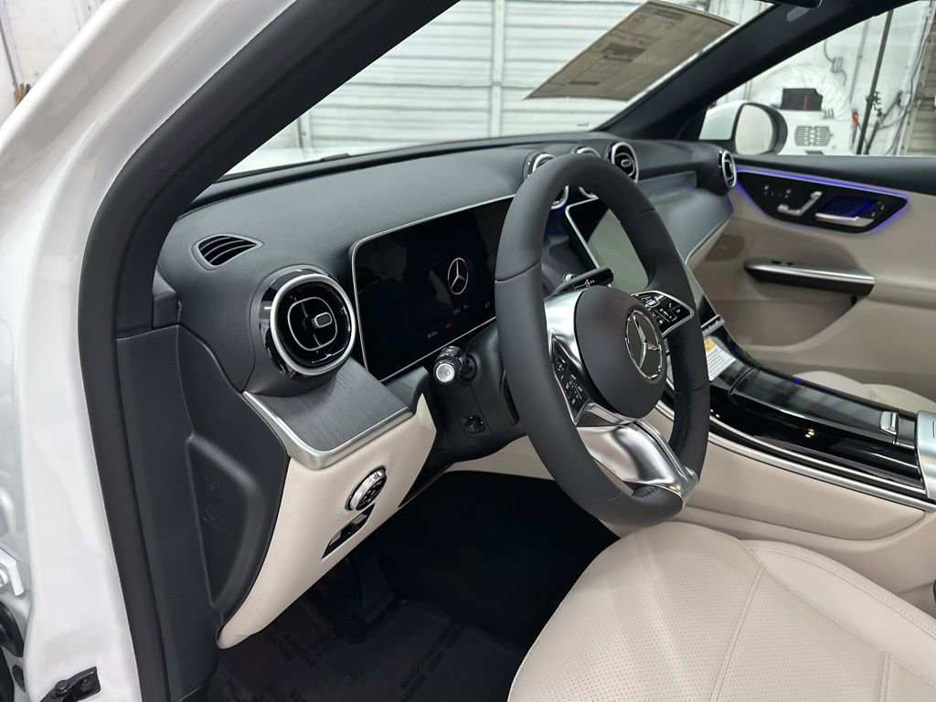 New 2026 Mercedes-Benz GLC 300 image 9