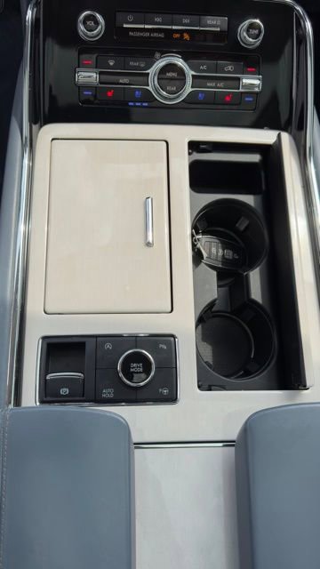 Used 2019 Lincoln Navigator Black Label AWD/4WD image 17