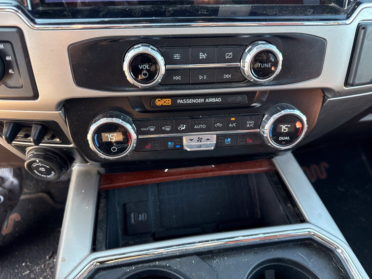 Used 2022 Ford F250 King Ranch w/ King Ranch Ultimate Package AWD/4WD image 25