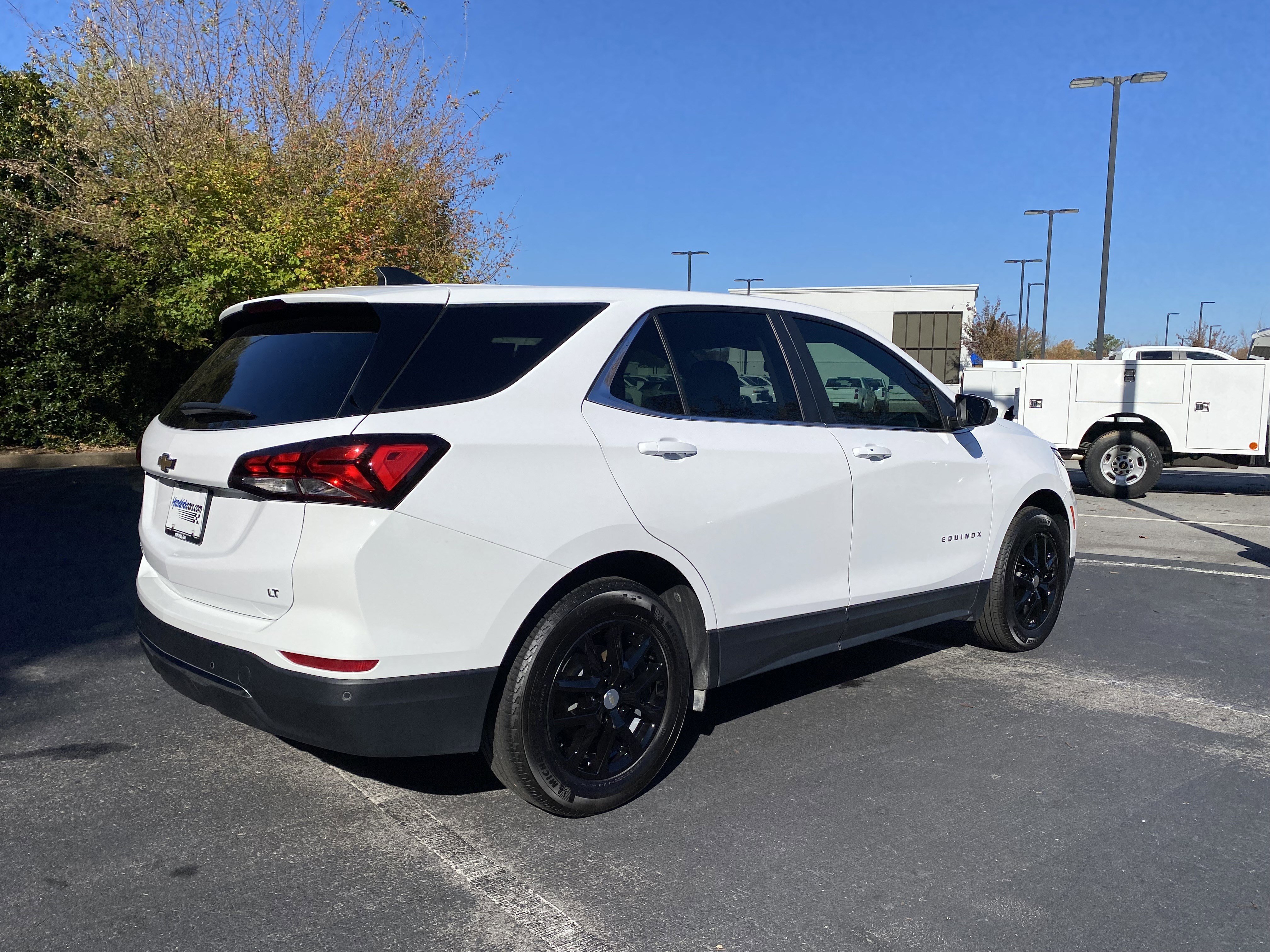 Used 2024 Chevrolet Equinox LT image 9