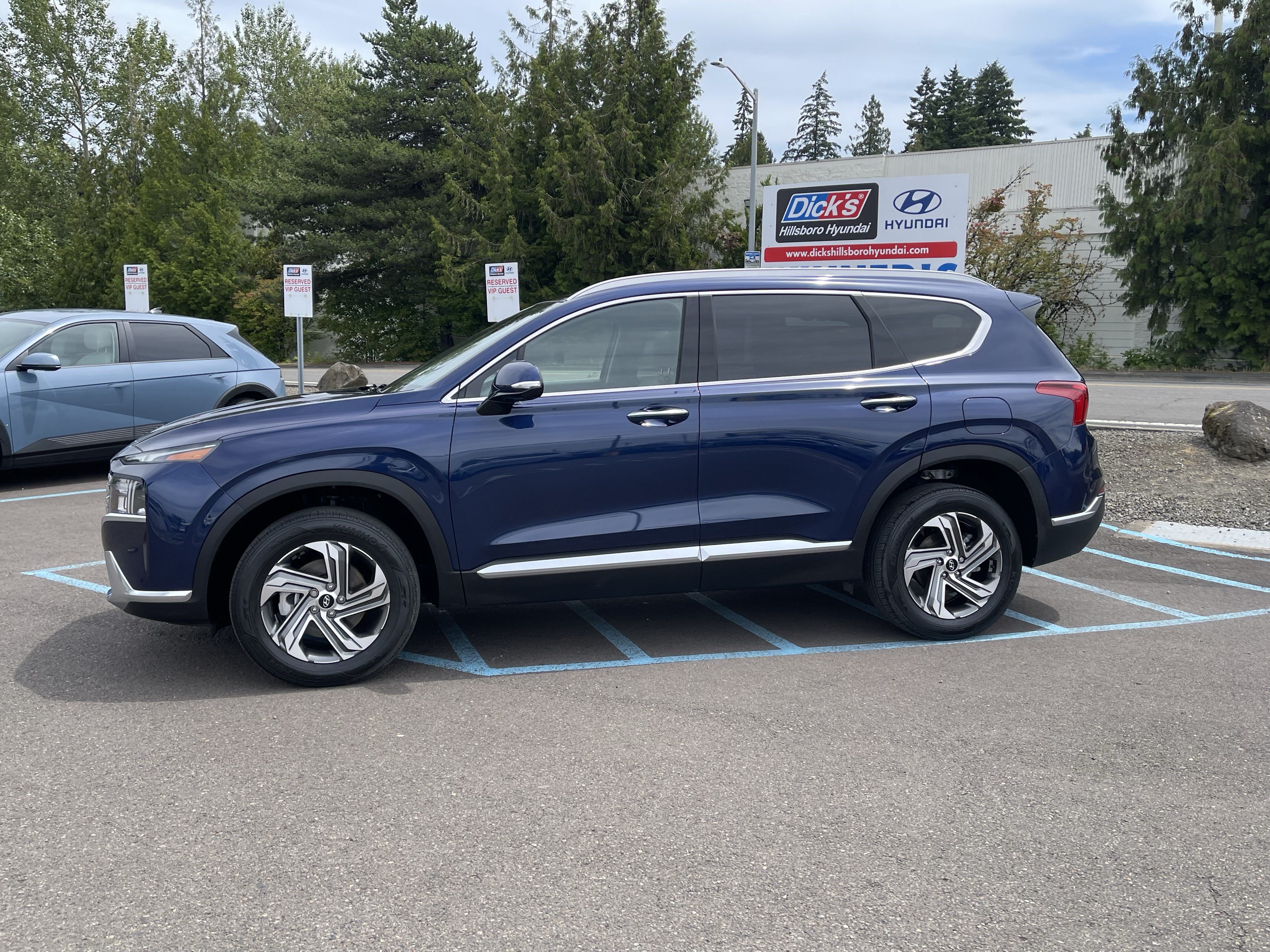 Certified 2023 Hyundai Santa Fe SEL w/ Premium Package AWD/4WD image 2