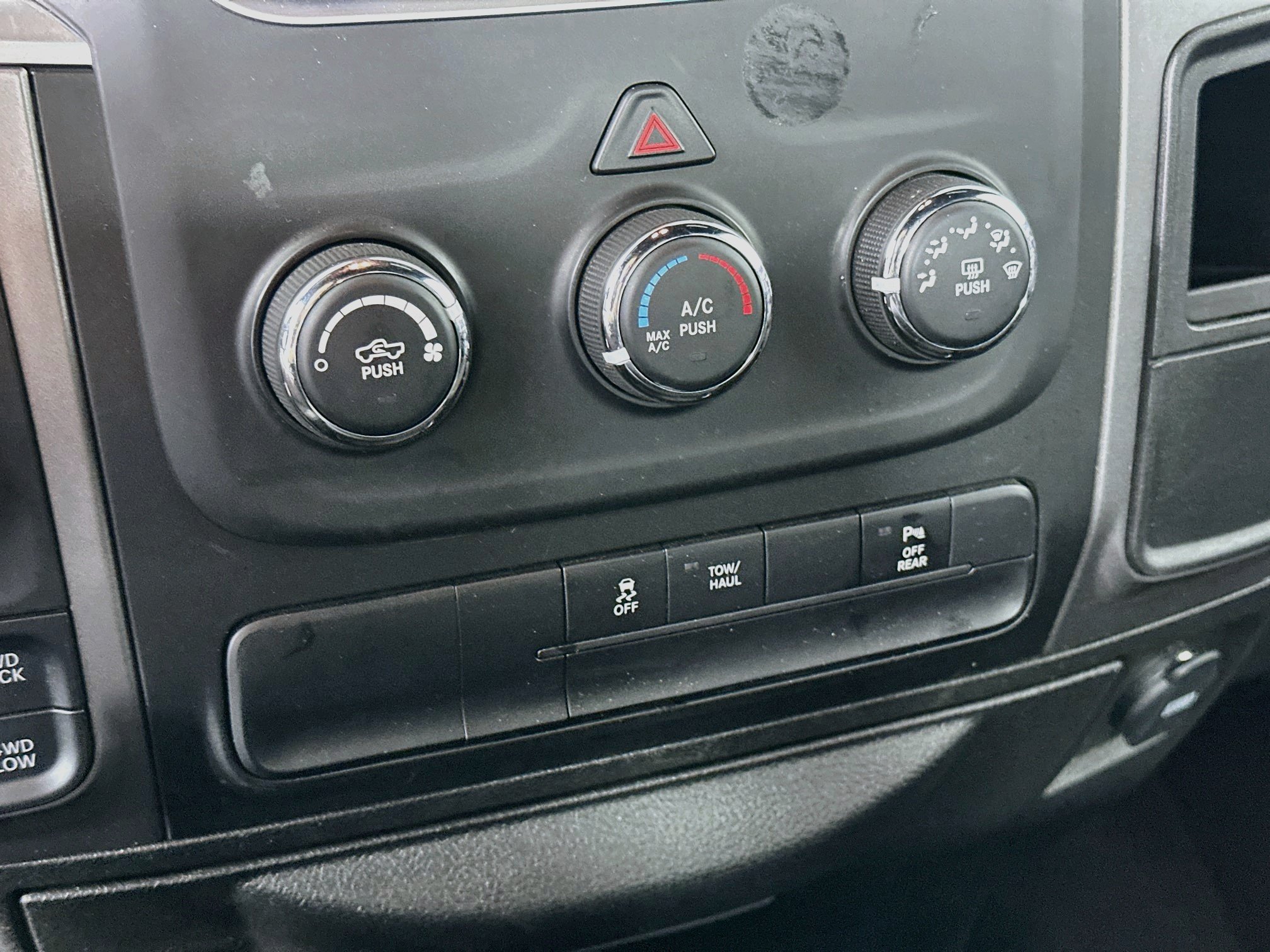 Used 2024 RAM 1500 Warlock AWD/4WD image 22