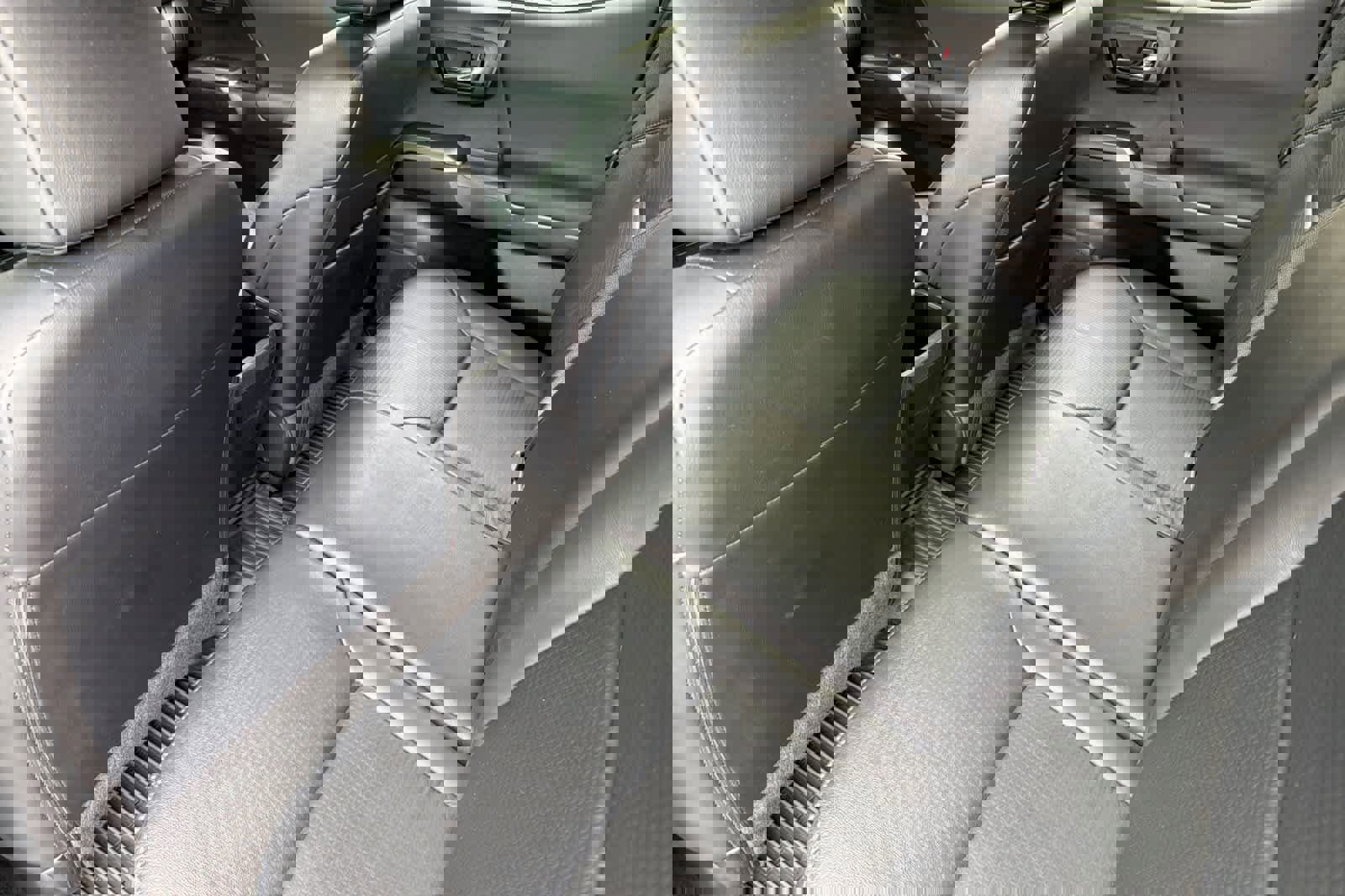 Used 2021 Toyota Tacoma TRD Off-Road w/ TRD Premium Off Road Package image 4