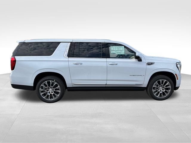 New 2026 GMC Yukon XL Denali w/ Denali Reserve Package AWD/4WD image 8