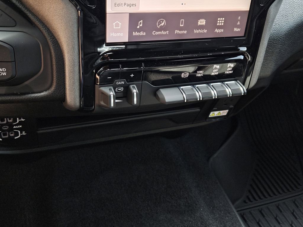 New 2026 RAM 2500 Tradesman AWD/4WD image 18