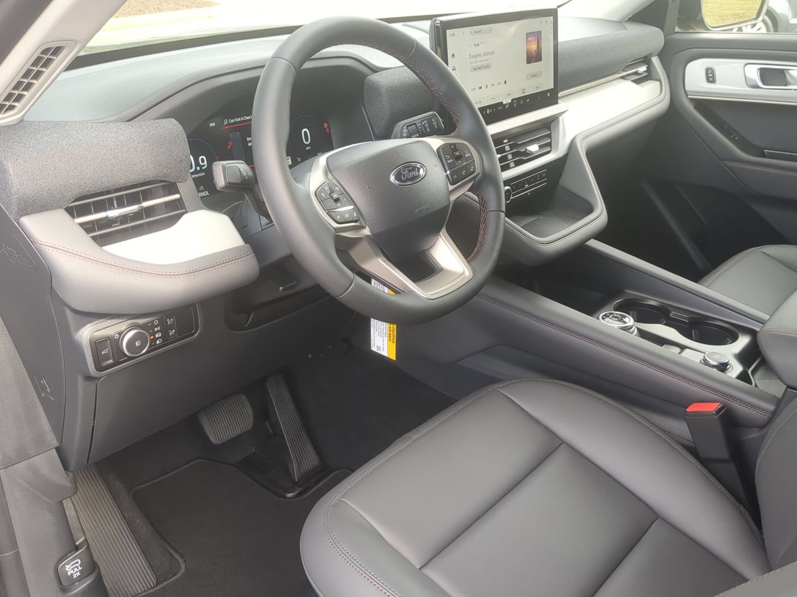 New 2026 Ford Explorer Active w/ Active Comfort Package AWD/4WD image 15